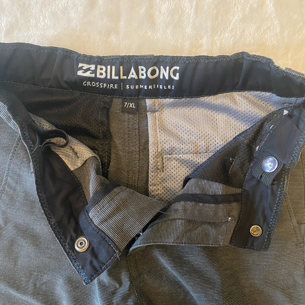Billabong boys shorts size 7x